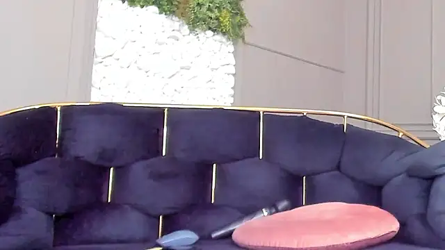 Deliciouslips online show from 09.16.25