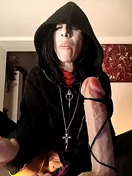 freyamoret online show from 12.18.24