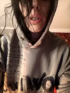 freyamoret online show from 12.18.24