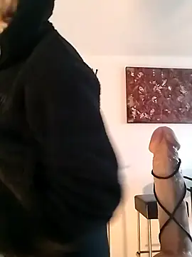 freyamoret online show from 12.30.24