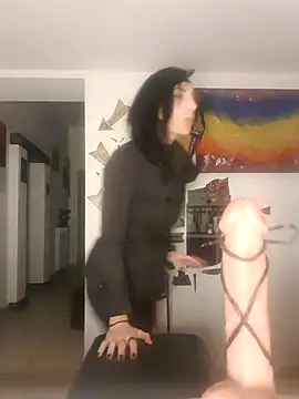 freyamoret online show from 11.05.25