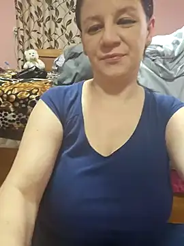 Snapshot of KristenVega chatting on 12.20.24 KristenVega online show from 12.20.24