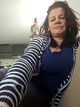 Snapshot of KristenVega chatting on 01.05.25 KristenVega online show from 01.05.25