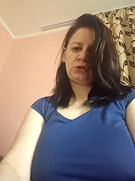 Snapshot of KristenVega chatting on 01.24.25 KristenVega online show from 01.24.25