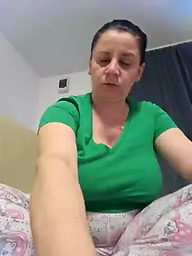 Snapshot of KristenVega chatting on 03.21.25 KristenVega online show from 03.21.25