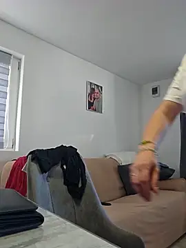 Snapshot of KristenVega chatting on 10.28.25 KristenVega online show from 10.28.25