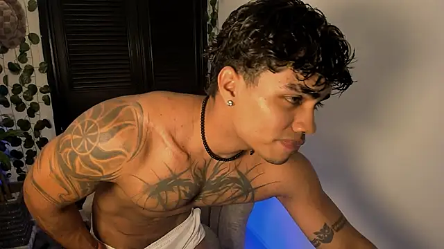 Young laroi online show from 03.02.25