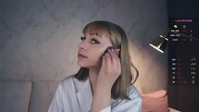 Snapshot of KateDolphin chatting on 03.11.25 KateDolphin online show from 03.11.25