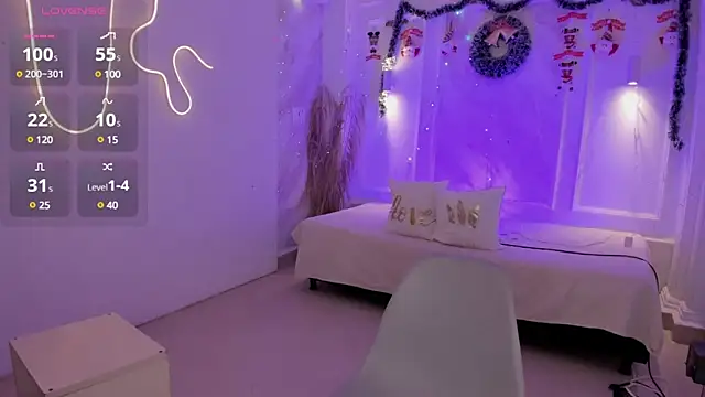 Snapshot of NastassjaCandy chatting on 12.29.24 NastassjaCandy online show from 12.29.24