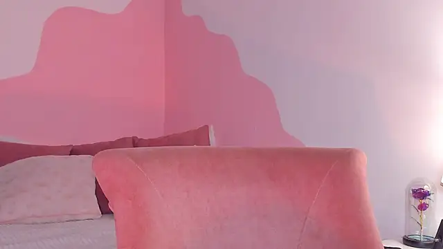 DaraBeckett online show from 12.03.25