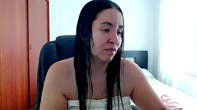 emely sexx20 online show from 09.29.25