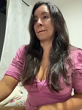 Snapshot of emely_sexx20 chatting on 05.24.26 emely sexx20 online show from 05.24.26
