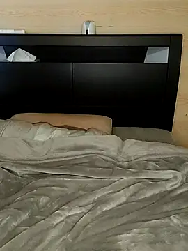 Snapshot of Rey-16 chatting on 02.20.25 Rey-16 online show from 02.20.25