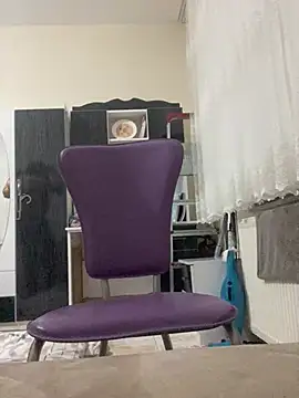 Snapshot of MuscleBoyy777 chatting on 12.17.24 MuscleBoyy777 online show from 12.17.24