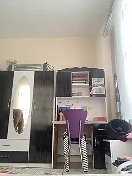 Snapshot of MuscleBoyy777 chatting on 01.28.25 MuscleBoyy777 online show from 01.28.25