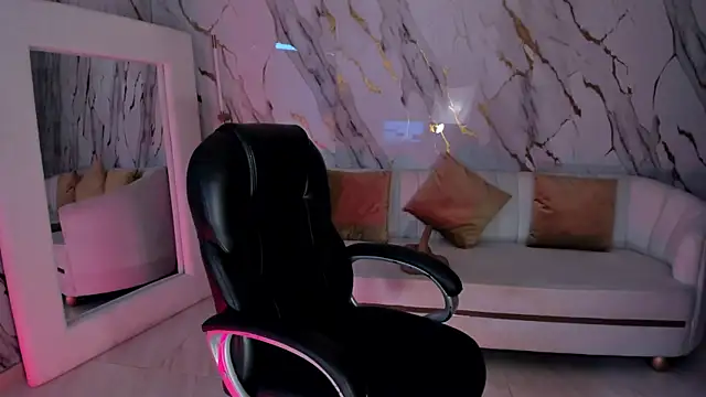 AlessaRomero online show from 11.05.25