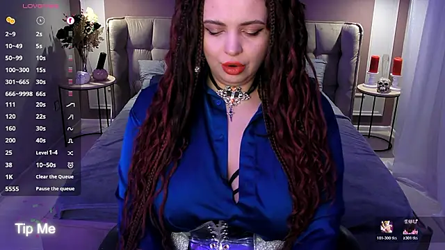 Miss Maya Mils online show from 02.24.26