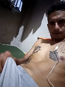 Snapshot of Chuletaleon chatting on 01.14.26 Chuletaleon online show from 01.14.26