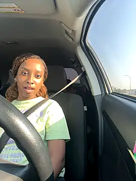 Your Paris online show from 09.11.25