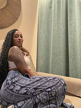 Your Paris online show from 04.14.26