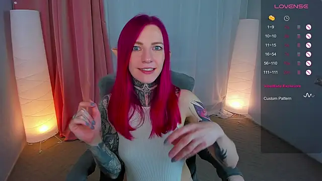 Roxy      online show from 02.22.25