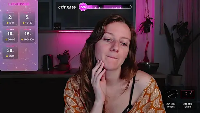 Elly Helly online show from 09.13.25