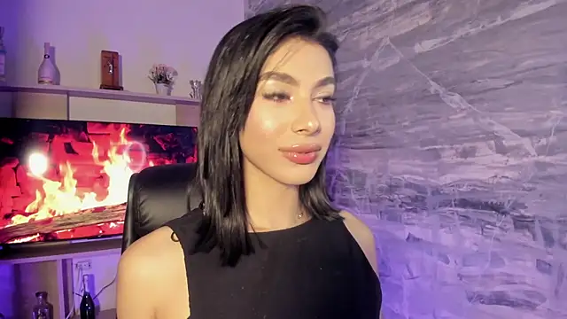 IsabelleFoxx  online show from 12.04.24