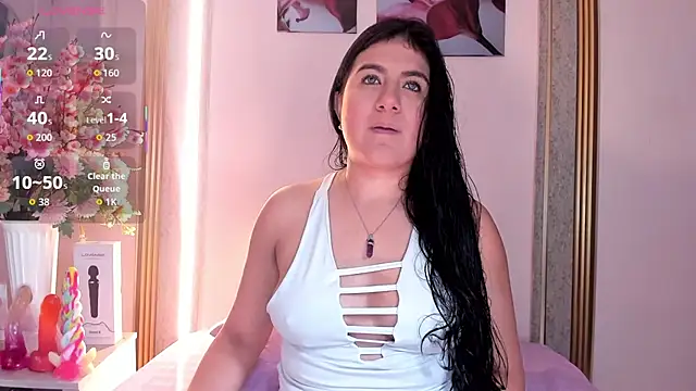 scarlet fostt  online show from 12.02.25