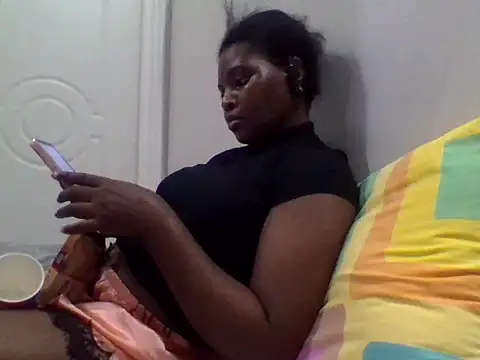 Snapshot of queenzuena chatting on 07.04.26 queenzuena online show from 07.04.26