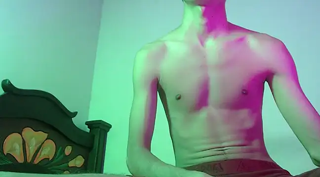 isaaclatino online show from 01.28.25