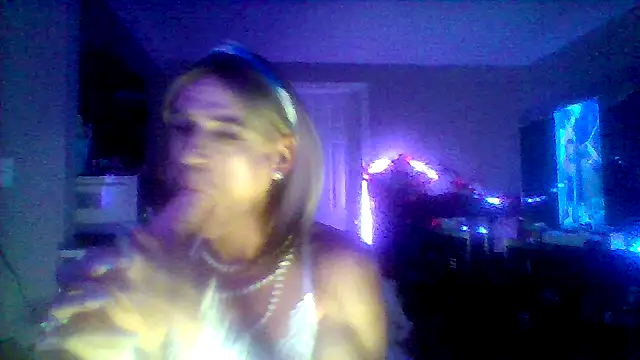 JessicaFitney online show from 09.13.25