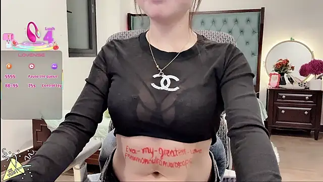 Snapshot of Berrysweet_68 chatting on 11.03.25 Berrysweet 68 online show from 11.03.25