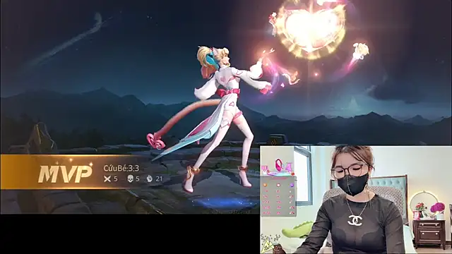 Snapshot of Berrysweet_68 chatting on 11.04.25 Berrysweet 68 online show from 11.04.25