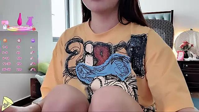 Snapshot of Berrysweet_68 chatting on 11.08.25 Berrysweet 68 online show from 11.08.25