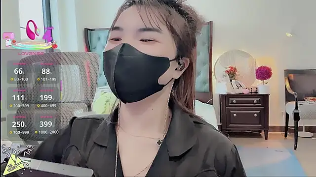 Snapshot of Berrysweet_68 chatting on 11.30.25 Berrysweet 68 online show from 11.30.25