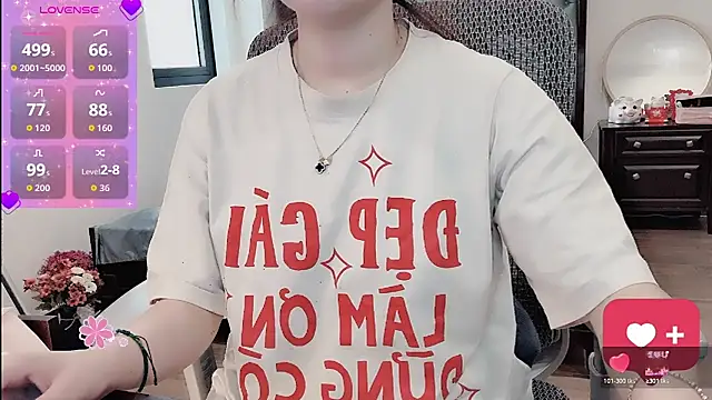 Snapshot of Berrysweet_68 chatting on 04.11.26 Berrysweet 68 online show from 04.11.26