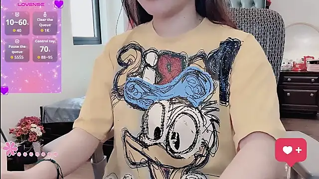 Snapshot of Berrysweet_68 chatting on 04.12.26 Berrysweet 68 online show from 04.12.26