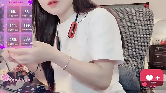 Snapshot of Berrysweet_68 chatting on 04.12.26 Berrysweet 68 online show from 04.12.26