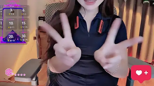 Berrysweet 68 online show from 07.18.26