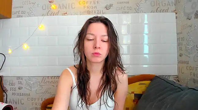Snapshot of Adela_Vetta chatting on 02.11.25 Adela Vetta online show from 02.11.25