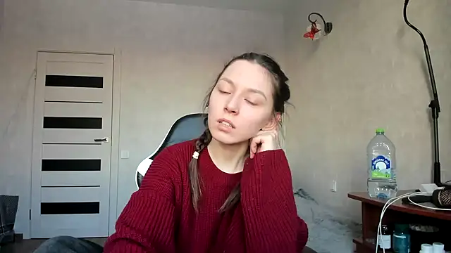 Snapshot of Adela_Vetta chatting on 02.25.25 Adela Vetta online show from 02.25.25