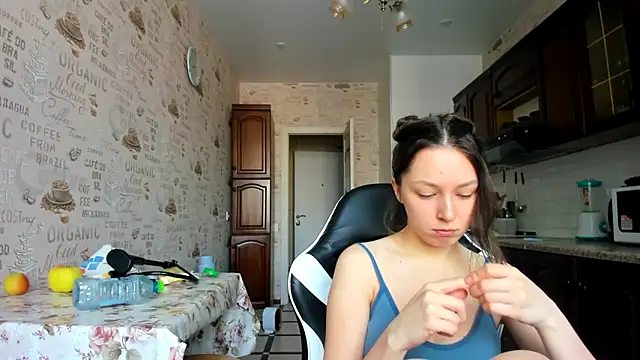 Snapshot of Adela_Vetta chatting on 03.01.25 Adela Vetta online show from 03.01.25