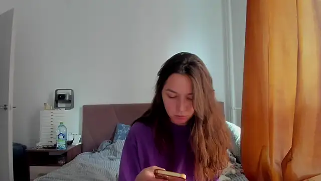 Snapshot of Adela_Vetta chatting on 10.15.25 Adela Vetta online show from 10.15.25
