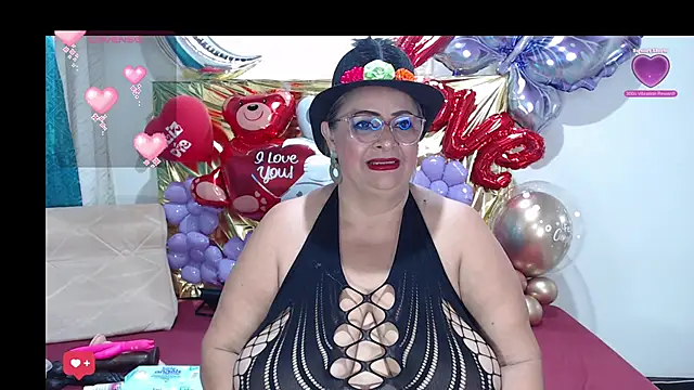 Snapshot of BBW_salome chatting on 02.21.25 BBW salome online show from 02.21.25