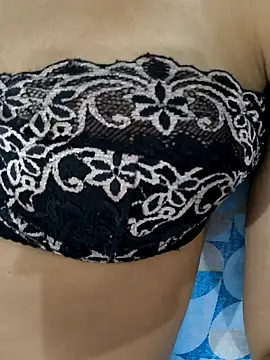 Snapshot of fernandasweet chatting on 01.23.25 fernandasweet online show from 01.23.25