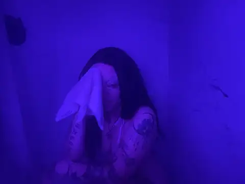 tatted-bitty online show from 02.11.25