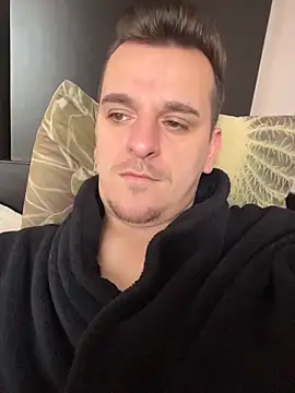 Snapshot of Huge_cock22cm chatting on 02.26.26 Huge cock22cm online show from 02.26.26