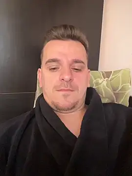 Snapshot of Huge_cock22cm chatting on 03.07.26 Huge cock22cm online show from 03.07.26