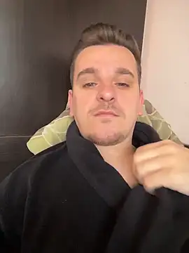 Snapshot of Huge_cock22cm chatting on 03.21.26 Huge cock22cm online show from 03.21.26