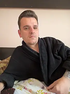 Snapshot of Huge_cock22cm chatting on 03.23.26 Huge cock22cm online show from 03.23.26